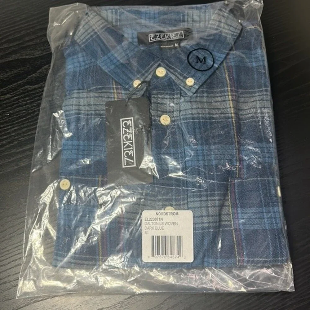 Ezekiel Men's NWT Dalton Plaid Flannel Style Long Sleeve Button Down Shirt M